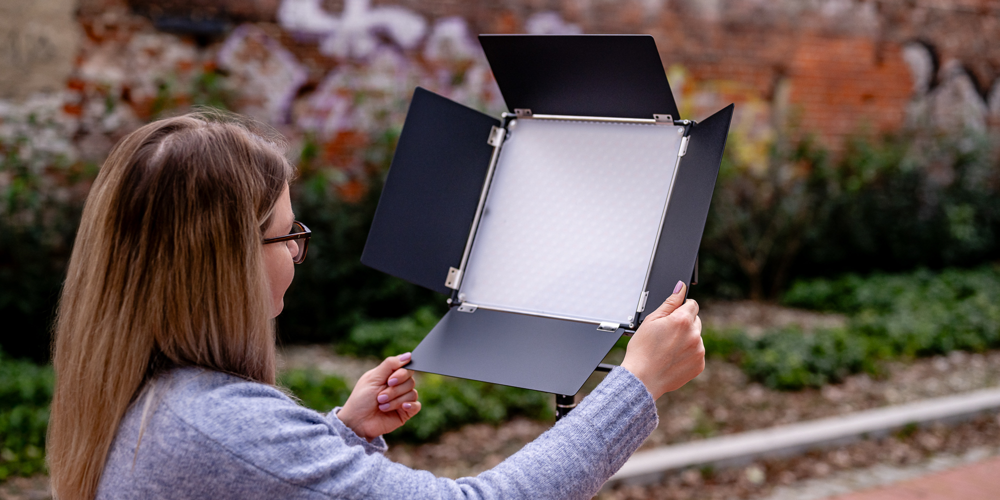 Lampa LED Newell RGB Vividha Effect